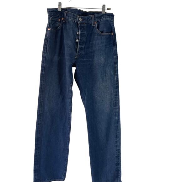 Levi's 501 Men's Size 36 X 36 Button Fly Medium Wash Straight‎ Jeans - Picture 3 of 11